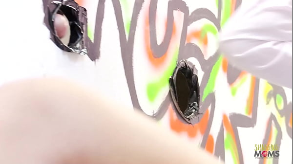 Play MP4 - A gloryhole is where the brunette milf brings her hairy pussy for inspecting after phenomenal blowjobs