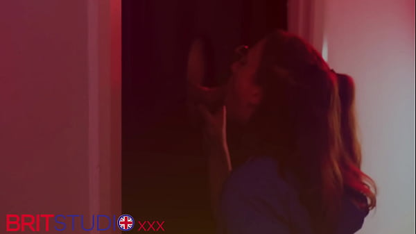 Nurse greene sucks anonymous cock at the gloryhole 