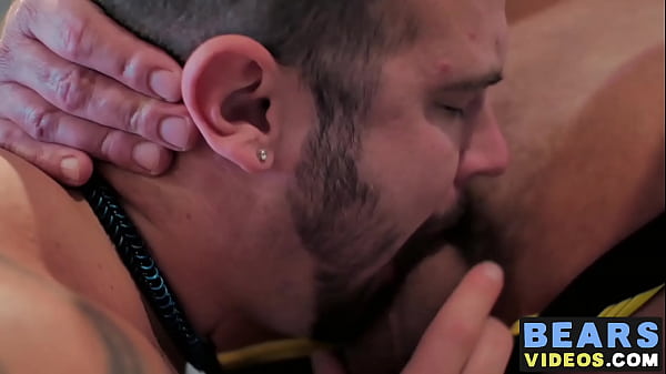 Experienced bear thrusts his hairy boner in fat cub ass