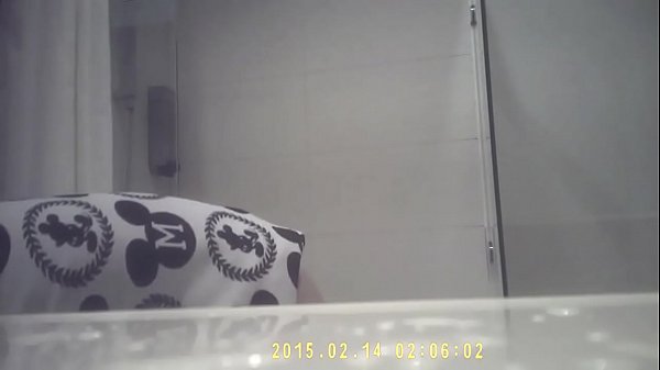 偷拍姊姊小奶诗诗洗澡China