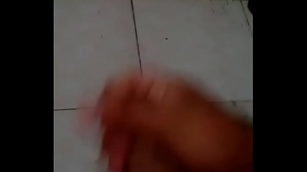 18 anos se masturba para mi y manda video