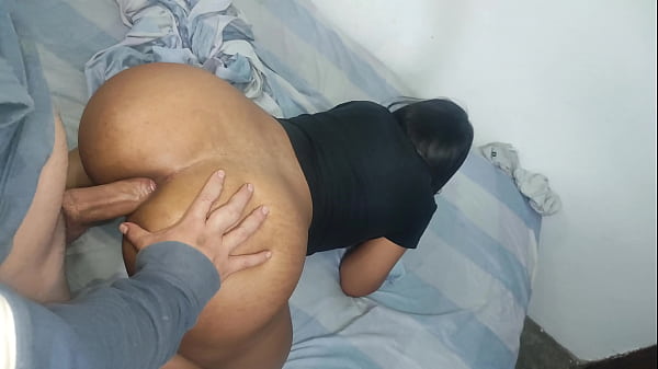 Mi Padrastro Me Follo Todo El Culo thumbnail