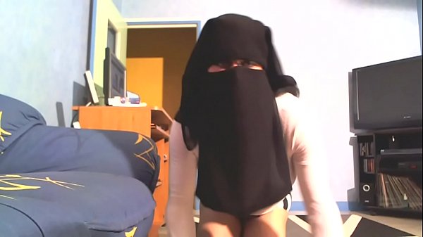 gros cul de musulmane voil&eacute;e 