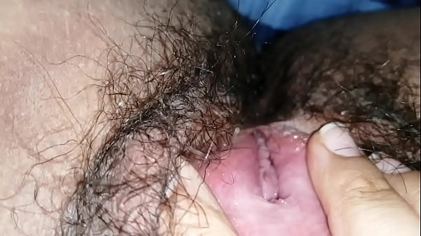 Ayuda!! Mi vagina quiere meterse todas las cosas que t&uacute_ le digas