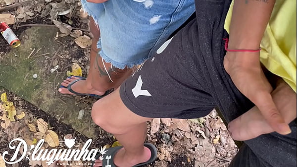 Batemos Punheta Em Canto P&uacute;blico thumbnail