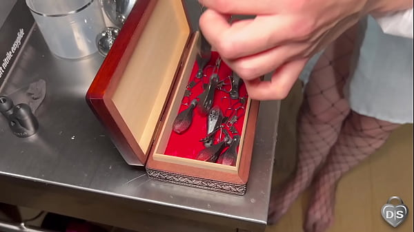 Nonton Dick With And Fish Hooks thumbnail