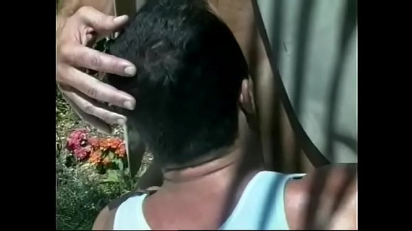 Play MP4 - Fabulous cops are ready to explore their holes and balls