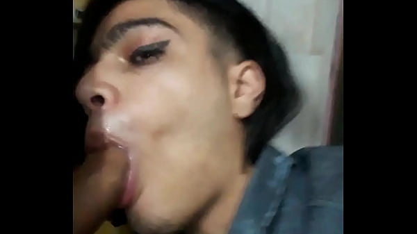 Play MP4 - Mamador gay cadereirante