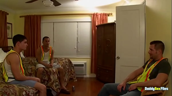 Threeway Twink Training With Big Daddy 