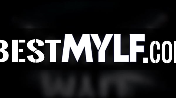 Nonton Bestmylf.com - Peter Green Makes A Surprise And Completely Dominates Her Until They&rsquo;re Both Thoroughly Satisfied. thumbnail