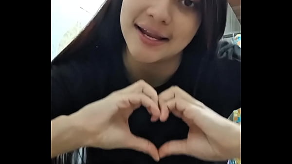 Nonton Actriz Porno Yuliethgomez Se Masturba thumbnail