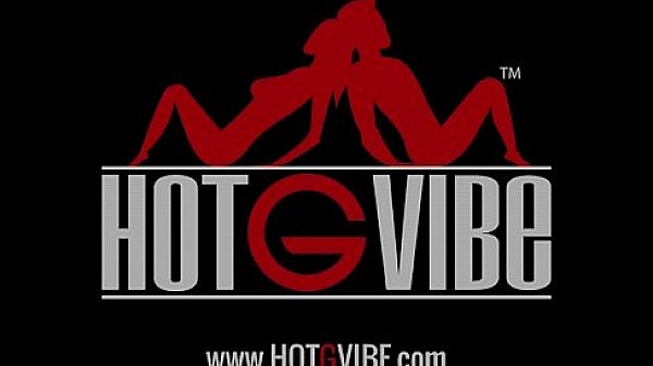 Nonton Hot Brunette Joselyn Orgasm On Bed thumbnail