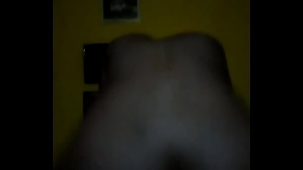 Nonton Elle Me Baise Quand Je La Fesse thumbnail