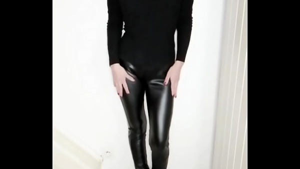 Nonton Vous &ecirc;tes 2000 &agrave; Me Su. Pour Vous En Remercier, Je Vous Le Dis En Vid&eacute;o ... thumbnail