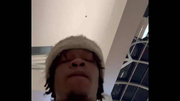 Nonton I Saw You In Person Vs I Saw You On Twitter thumbnail