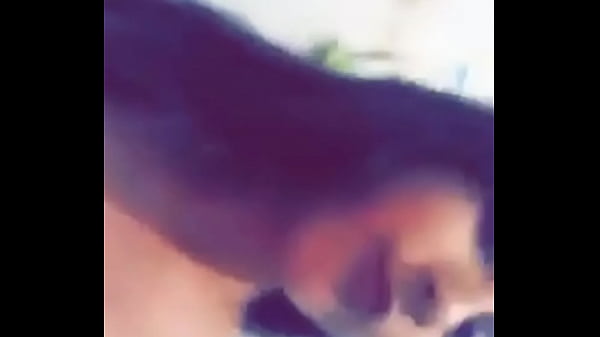 Nonton Colegiala Ense&ntilde;a Las Tetas thumbnail