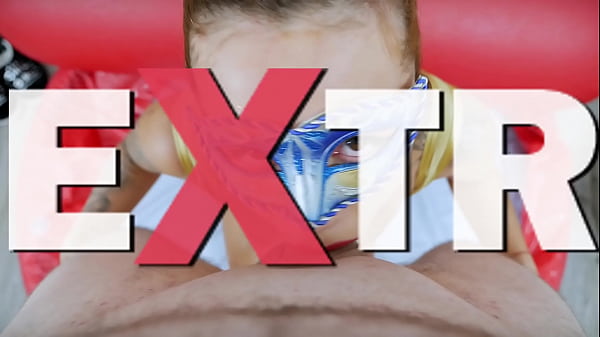 Lovely mouth babe puking on cock 