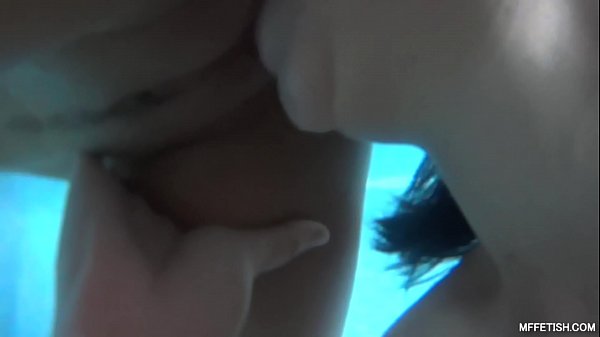 Underwater Pussy Licking - Gorgeous and Hot Lola Melo in the_Pool