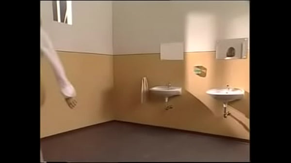 Play MP4 - Milly D'abbraccio Threesome