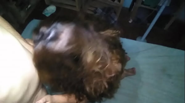 Ella me la chupa cuando grabo con el telefono y tenemos sexo en cuatro 