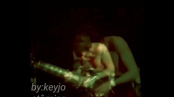 Tentei botar no nas redes sociais mas n&atilde;o deu certo por causa bots fdp's 