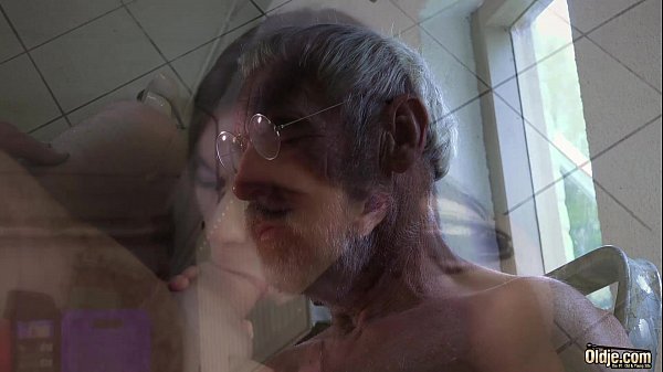 Bearded_big dick grandpa shoving teeny in_garage