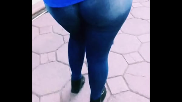 Nonton Tremendo Culo thumbnail