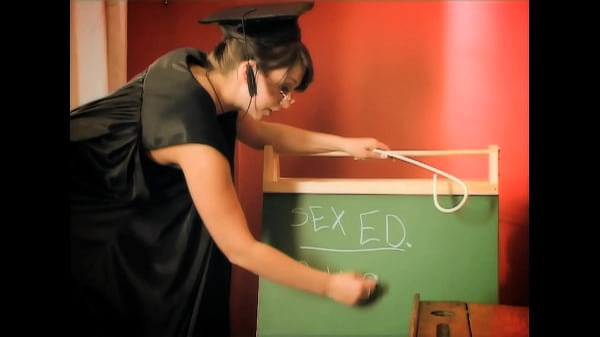 Nonton Haley Scott Is Up Next In A Dark Room With A Couple Of Guys Wearing Masks thumbnail