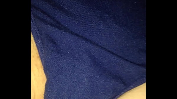 Play MP4 - pee while d&period; a&period;