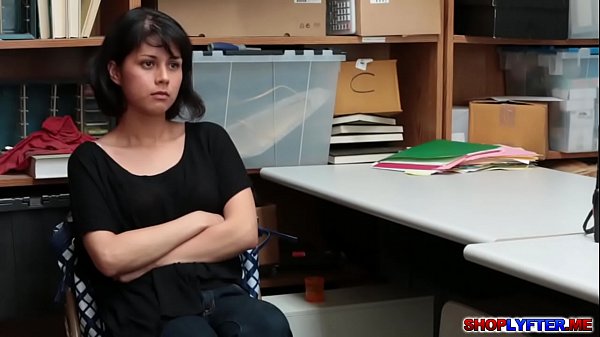 Penelope havingher pussy fucked for freedom