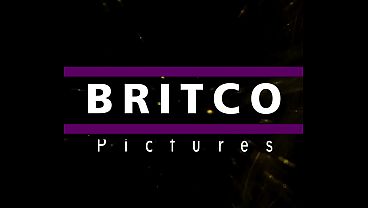 Nonton Brittany Andrews Sheer Lingerie And Slow Smoke Sensual Glow! thumbnail