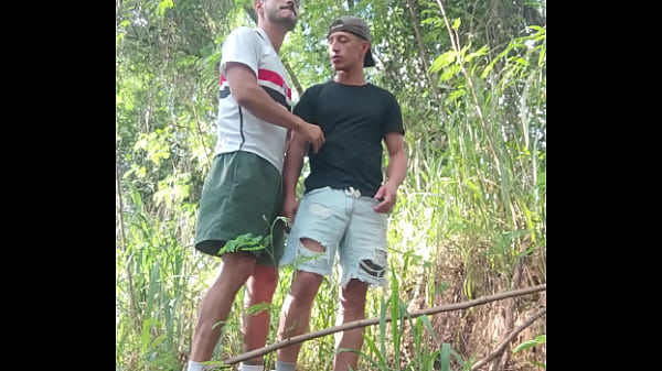 Encontrei Ele Na Trilha Gozei Dentro Dele - Celular Escondido thumbnail