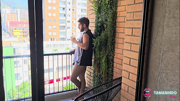 Nonton Me Follo A Una Milf Despu&eacute;s De Entrenar thumbnail