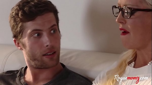 Play MP4 - step MOM gets DAUGHTER's Boyfriend Off- Dolly Leigh & Allura Jensen