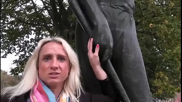 Look at the size of those hands