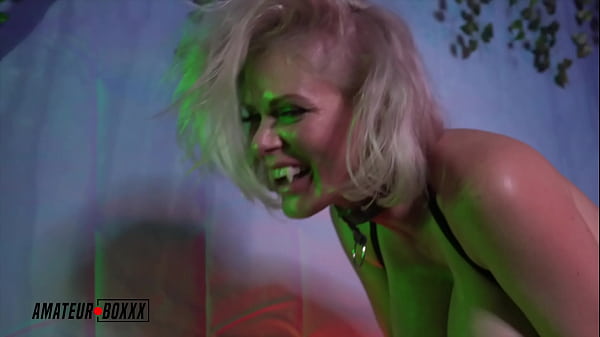 Young student calls on vampire & gets fang banged amateur boxxx