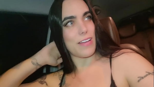 Play MP4 - delivery&comma; sai pra dar e acabei fodendo o cu do puto da academia