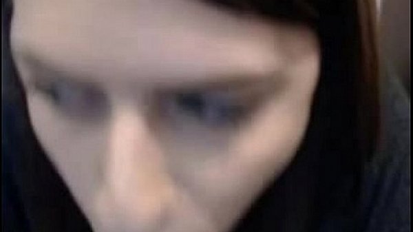 Nonton Stunning Eyes Camwhore Sucking On A Toy thumbnail