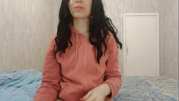 Nonton Dalya Spreads Her Legs, Showing A Beautiful Pink Butterfly, Then Jumps On A Fake Cock And Rides It thumbnail