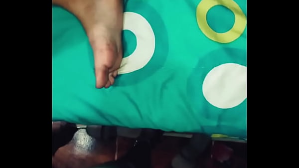 Play MP4 - Moroccan couple fucking hard&comma; big beauty&comma; Arab big round ass&comma; hot brunette from Morocco big ass muslim wife