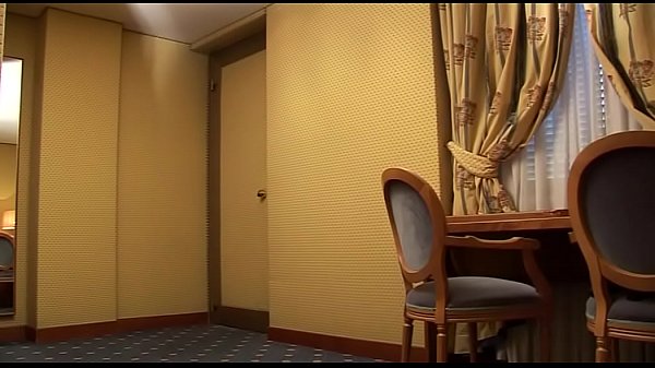 Play MP4 - Film - trans&colon; Giovanni per la prima volta si incula un trans