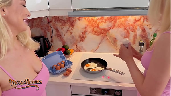 Greta foss & vera jarw share mr texas cock for a creamy morning meal