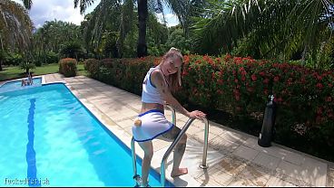 Nonton Yessica Bunny Pool Outdoors 769 thumbnail