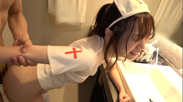 ハメ撮り 酔っぱらうとボディタッチが激しいあざとい美女イケメンを見つけるや否や初っ端からベタベタ細身で華奢な身体にピンク色の乳首がとても美しいおちんちんも大好物で一度舐め始めるとずーっと舐めまわす変態ワンコまりの締め付けに抜け出すことのできないビンビンおちんちんは、そのままマンコに中出しっフィニッシュ