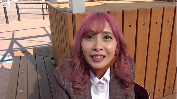 Part1 『あなたの給料いくらですか？』生きていくにはカネがいる。そしてカネを得るために色んな『何か』を生み出している。この企画は生々しくリアルに人の財布に首をつっこむ ディープカルチャー ドキュメンタリー。女性の悩みを聞きつつ H なことをする企画です！！今回はギャラ介護士として働くリカさんに密着！ thumbnail