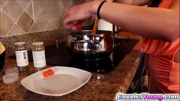 Nonton Petite Stella Stone Got Fucked With A Hot Stud thumbnail