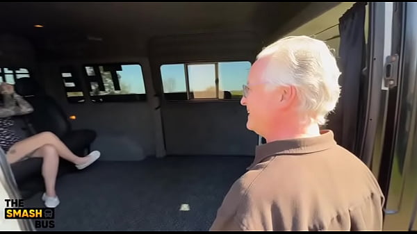 Smash bus with jessie rae 