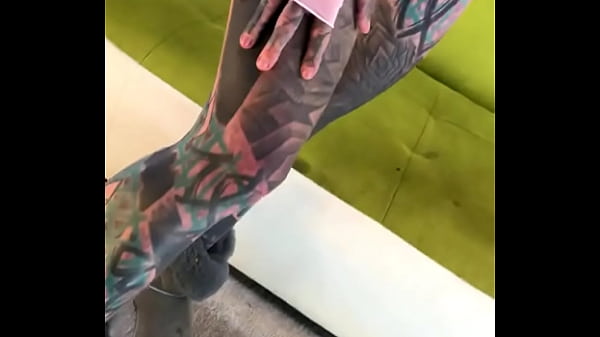 A little behind the scenes of a photoshoot how do you like the outfit #photoshoot #behindthescenes #outfit 