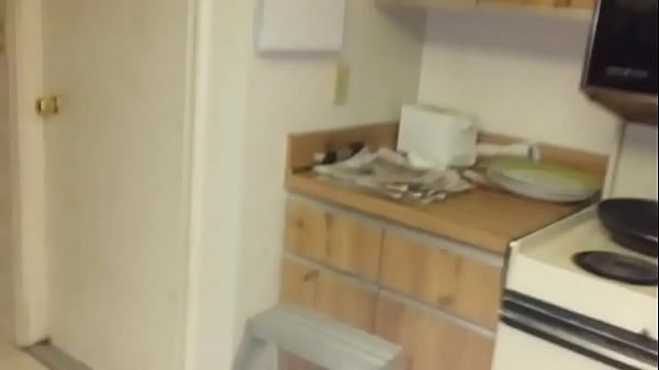 Nonton Stomping On A Roach thumbnail