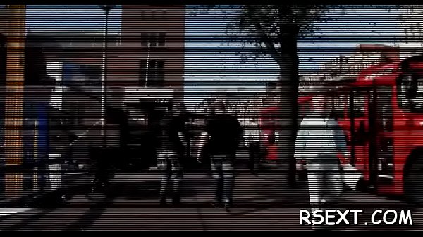 Hothooker_with tiny bumpers mountsa hard_dick androcks it